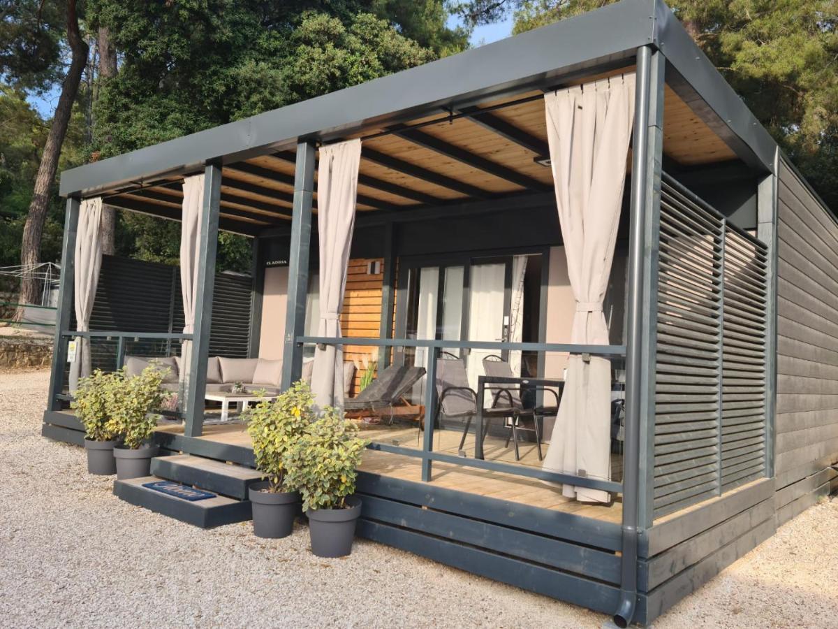 Hemy Casa - Lux Mobile Homes Rovinj Ngoại thất bức ảnh
